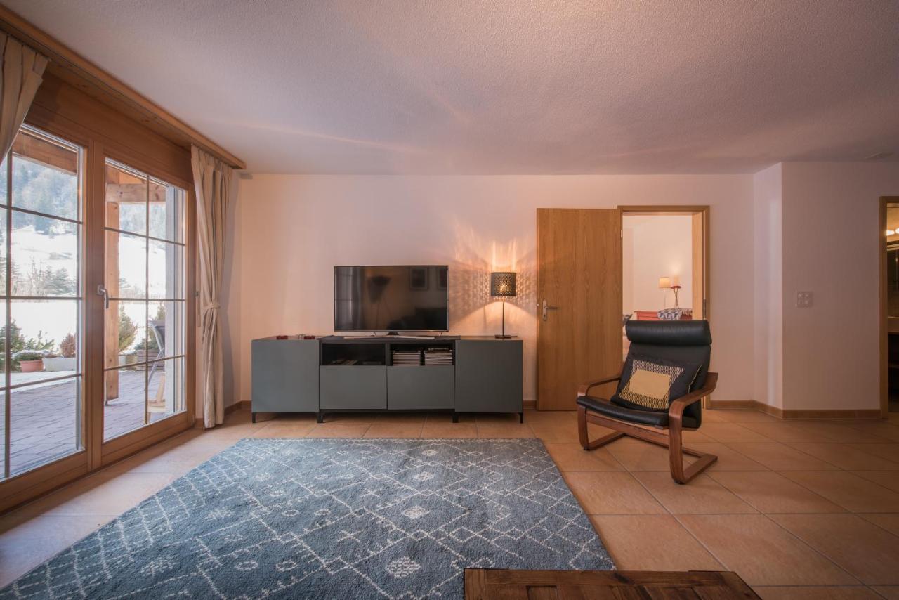 Luterbach Apartment Lauterbrunnen Bagian luar foto